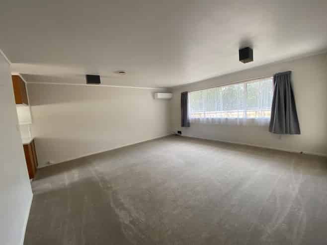 2/160 Maunu Road, Woodhill