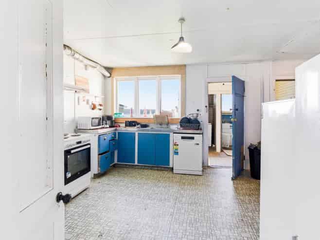 76  London Street, DUNEDIN CENTRAL