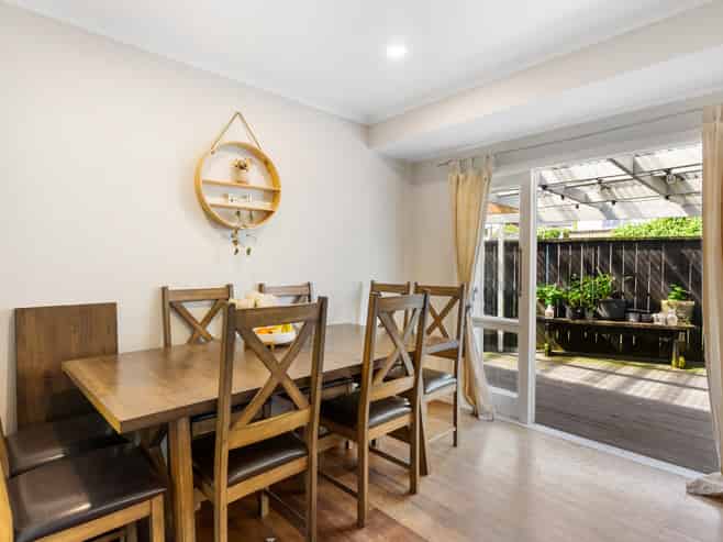 21 Alma Street, Te Atatu South