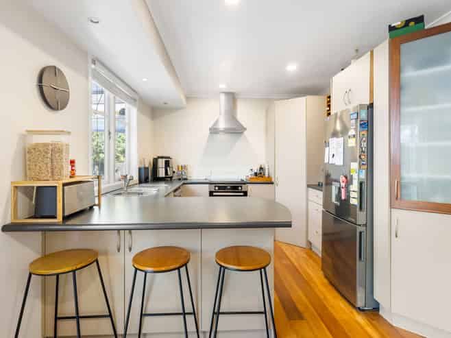 21 Alma Street, Te Atatu South