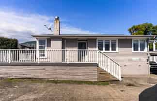 21 Alma Street, Te Atatu South