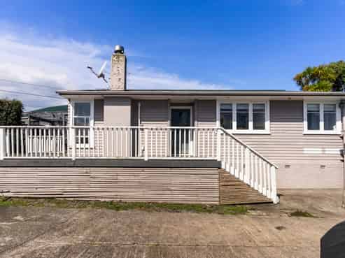 21 Alma Street, Te Atatu South
