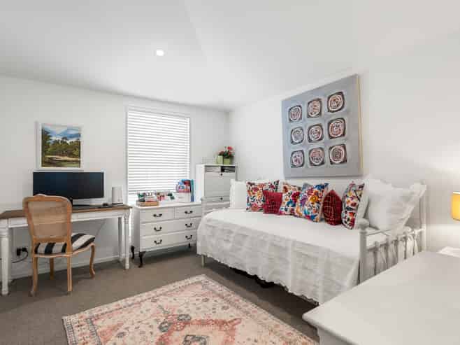 14/82 East Coast Road, Milford