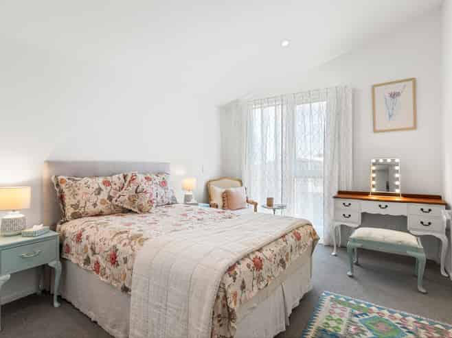 14/82 East Coast Road, Milford