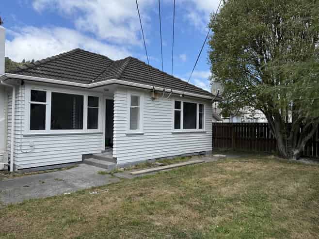 19 Wood Street, Wainuiomata