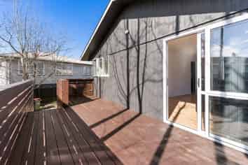 20B Adams Road, Manurewa