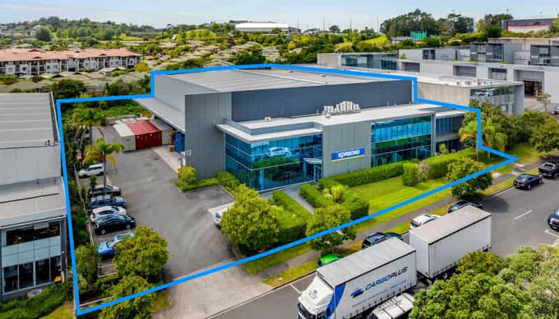 13 Orbit Drive, Albany