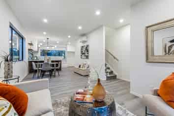 10 Waka Street, Albany