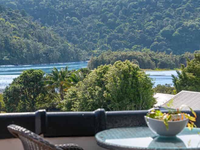 1C/2 Weranui Road, Waiwera