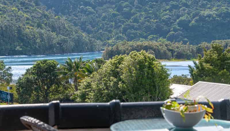 1C/2 Weranui Road, Waiwera