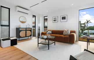 2B Rangitoto Terrace, Milford