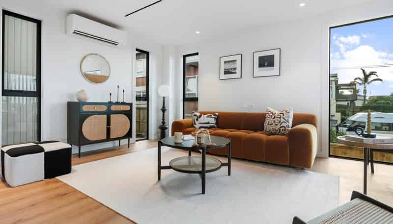 2B Rangitoto Terrace, Milford