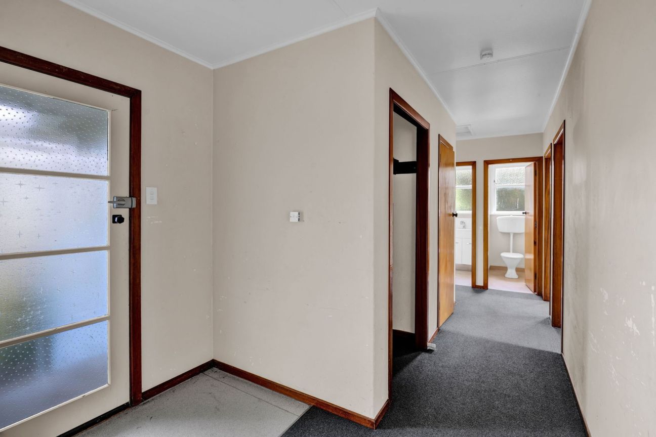 3 bedroom freehold. Must be sold! - Aanzicht 3