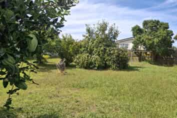 402 Roscommon Road, Clendon Park