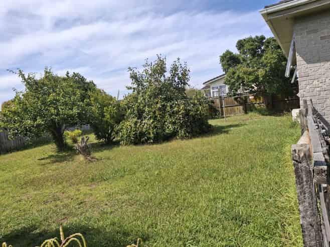 402 Roscommon Road, Clendon Park