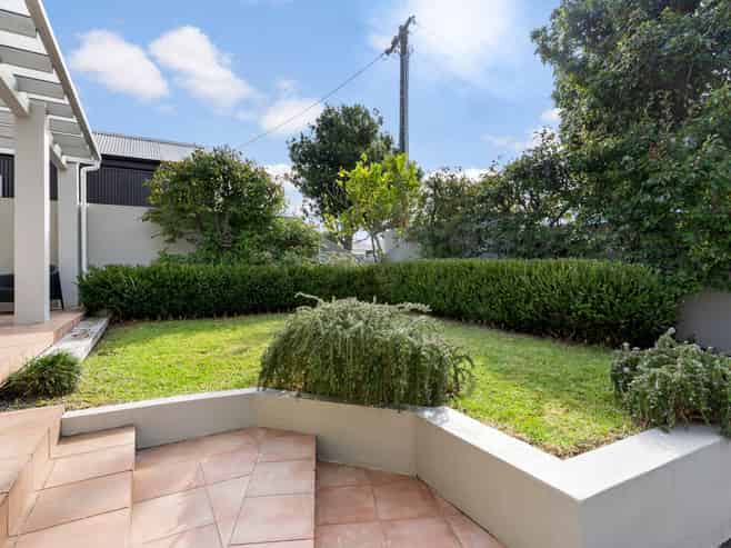 1/15 Sylvan Park Avenue, Milford