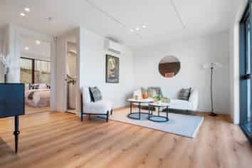 2A Rangitoto Terrace, Milford