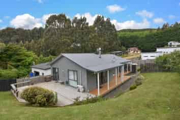 14 Clearwater Street, Broad Bay