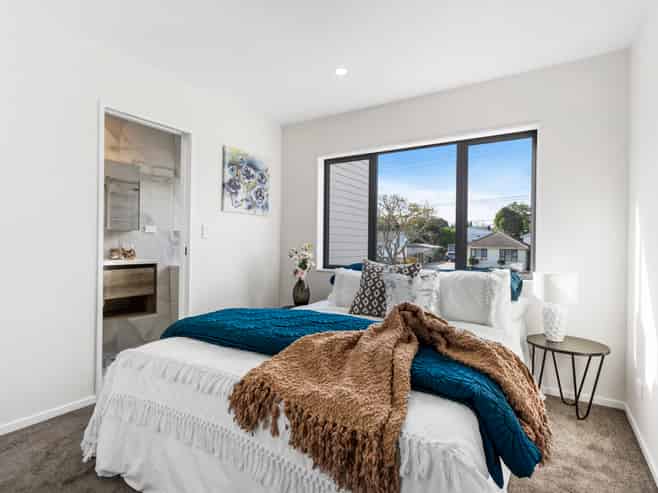 99E Mahia Road, Wattle Downs