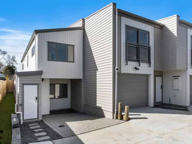 99E Mahia Road, Wattle Downs