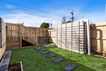 99E Mahia Road, Wattle Downs