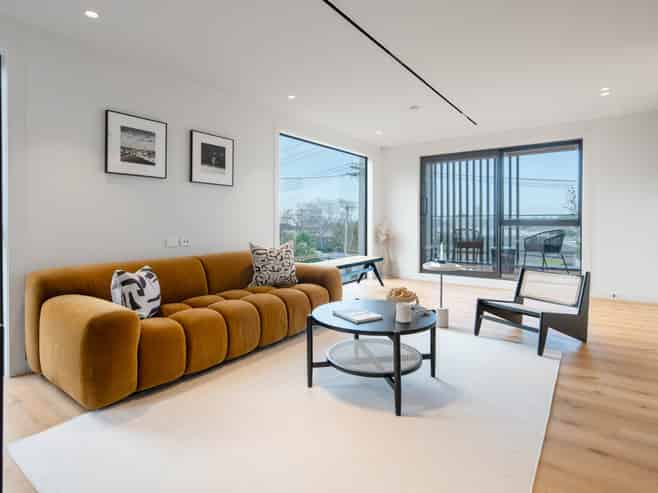 2A, 2B, 2E Rangitoto Terrace, Milford