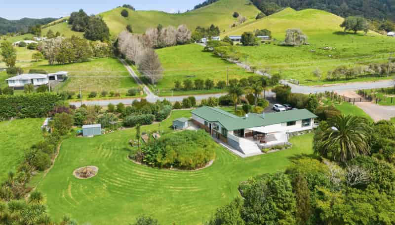 277 Harris Road, Glenbervie