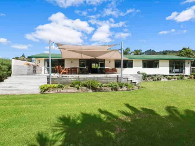277 Harris Road, Glenbervie