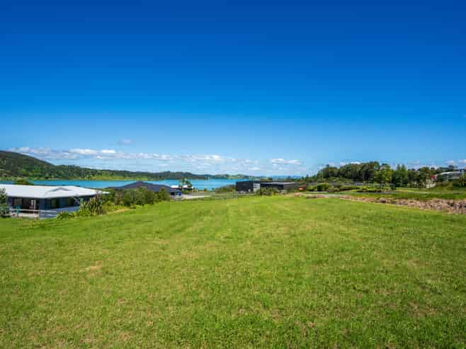 16A Kiteone Road, Parua Bay