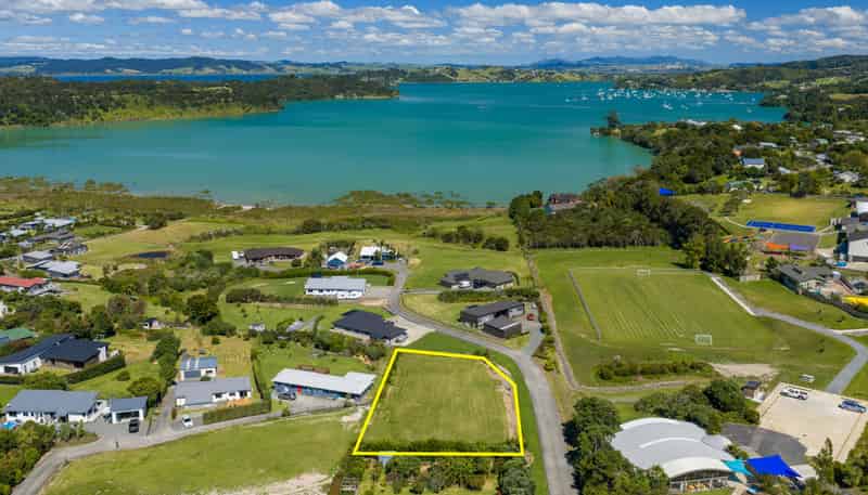 16A Kiteone Road, Parua Bay