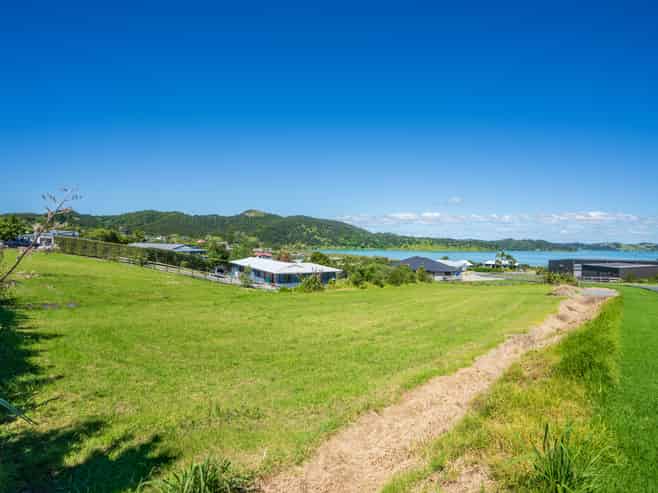 16A Kiteone Road, Parua Bay