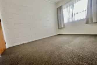 3/318 Te Atatu Road, Te Atatu South