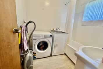 3/318 Te Atatu Road, Te Atatu South