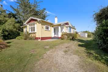 23 Worcester Street, Hampden