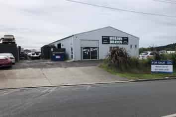 Functional Industrial Warehouse with Yard