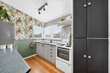 19 Hardie Grove, Featherston