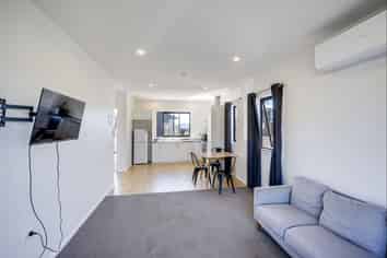 Units 1, 2/1018 Plunket Street, Saint Leonards