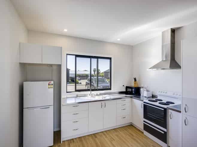 Units 1, 2/1018 Plunket Street, Saint Leonards