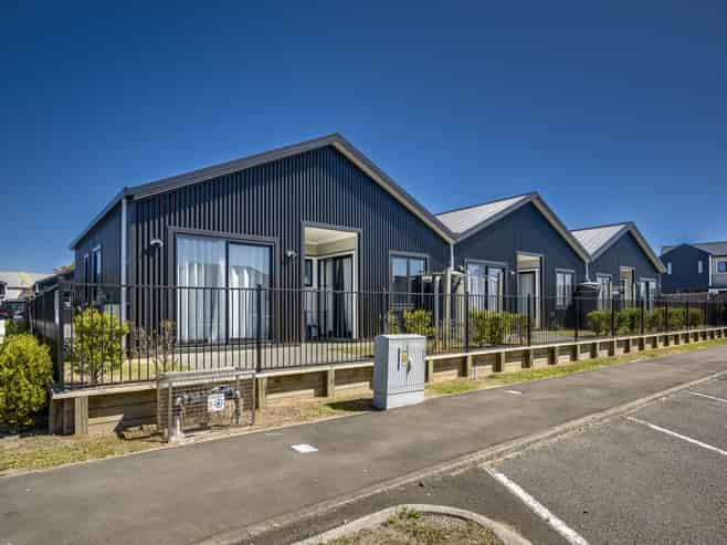 Units 1, 2/1018 Plunket Street, Saint Leonards