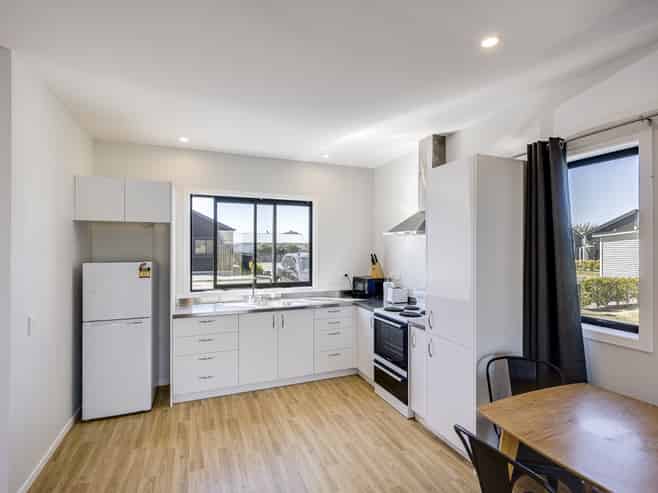 Units 1, 2/1018 Plunket Street, Saint Leonards