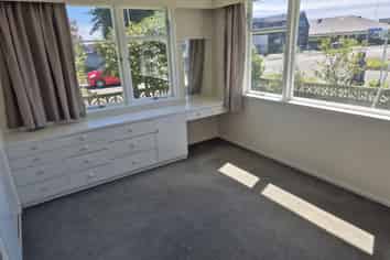 2/310 Lyndon Road West, Hastings