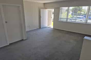 2/310 Lyndon Road West, Hastings