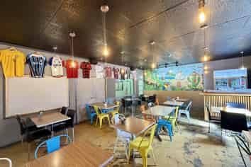 Turnkey Hospo Opportunity in Henderson | 88m2