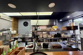 Turnkey Hospo Opportunity in Henderson | 88m2