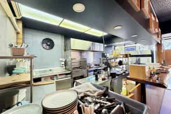 Turnkey Hospo Opportunity in Henderson | 88m2