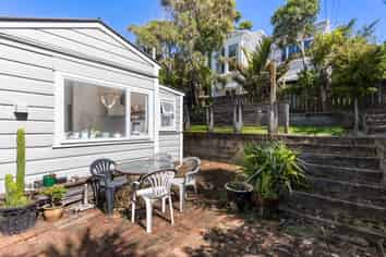 286 Adelaide Road, Newtown