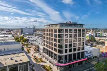 Premium office space on top of the world!