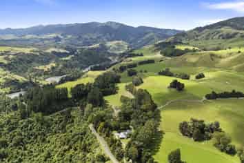 1 Takapari Road, Pohangina