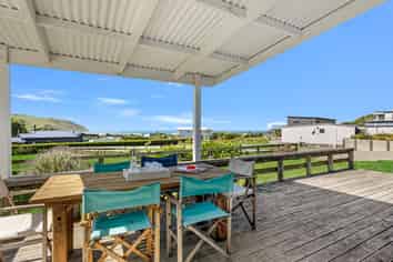 4C Shoal Beach Road, Central Hawkes Bay Coastal
