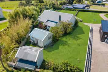 4C Shoal Beach Road, Central Hawkes Bay Coastal